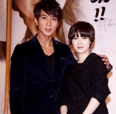 Ngô Tôn - Goo Hye Sun thân mật trước báo giới - 1