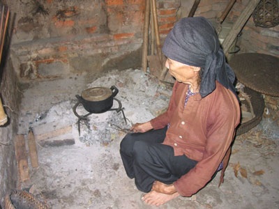 Chuyện tiếp về hai ông bà cụ “không chốn nương thân” - 2