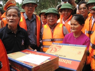 Hỗ trợ dân vùng lũ Hà Tĩnh 100 tỷ đồng và 1.000 tấn gạo - 4