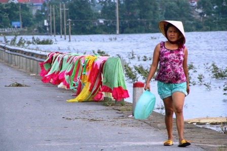 Qua QL1A, thấy nỗi đau người dân Quảng Bình - 9