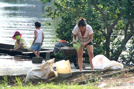 Qua QL1A, thấy nỗi đau người dân Quảng Bình - 11