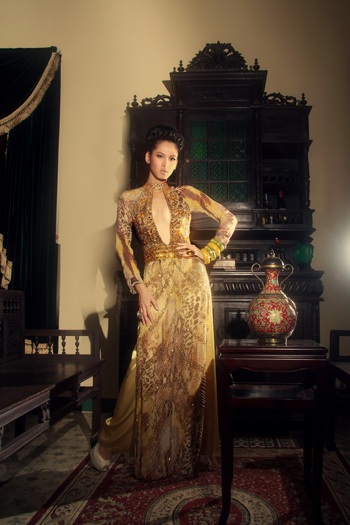Văn Thành Công thiết kế áo dài mừng đại kễ - 1 Văn Thành Công thiết kế áo dài mừng đại kễ - 1