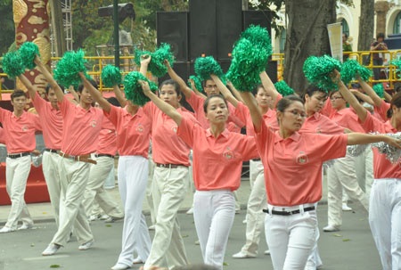 Ngày thứ 8 Đại Lễ - Tôn vinh tuổi trẻ Việt Nam - 12 Ngày thứ 8 Đại Lễ - Tôn vinh tuổi trẻ Việt Nam - 12