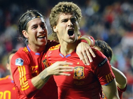 Del Bosque thầm trách phong độ đi xuống của David Villa - 2