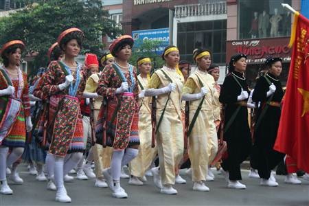 Chùm ảnh: Đoàn diễu binh, diễu hành trên đường phố - 26 Chùm ảnh: Đoàn diễu binh, diễu hành trên đường phố - 26