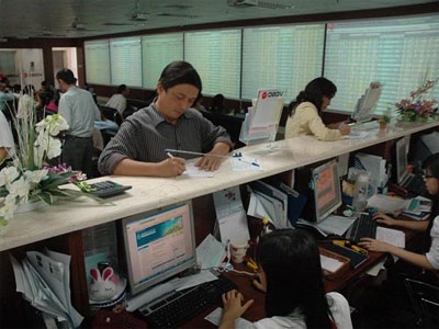 Chứng khoán “dội chợ”  - 1