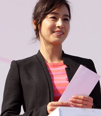 Kim Tae Hee tích cực tham gia hoạt động xã hội - 9 Kim Tae Hee tích cực tham gia hoạt động xã hội - 9