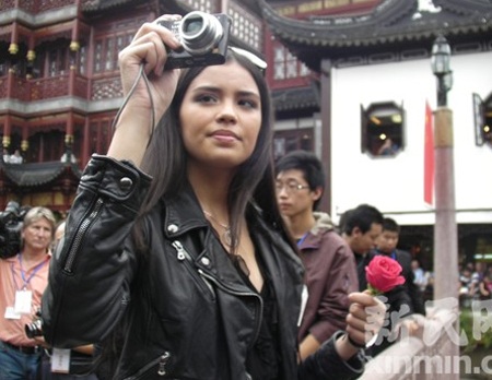 Người đẹp HHTG đã đến Tam Á - 4