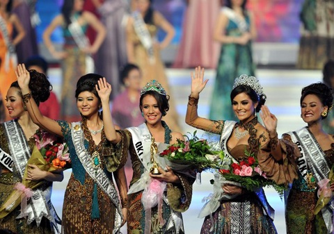 Hoa hậu Hoàn vũ và quãng thời gian thú vị tại Indonesia - 3 Hoa hậu Hoàn vũ và quãng thời gian thú vị tại Indonesia - 3