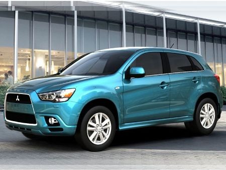 Mitsubishi mời khách hàng lái thử xe trực tuyến - 1 Mitsubishi mời khách hàng lái thử xe trực tuyến - 1