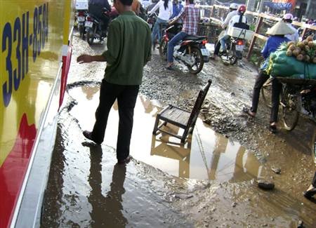 Miệng cống… tử thần! - 3