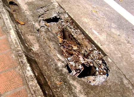 Miệng cống… tử thần! - 4