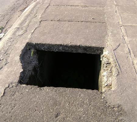 Miệng cống… tử thần! - 5