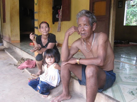 Kỳ lạ ngôi làng quanh năm ăn cơm nếp - 2 Kỳ lạ ngôi làng quanh năm ăn cơm nếp - 2