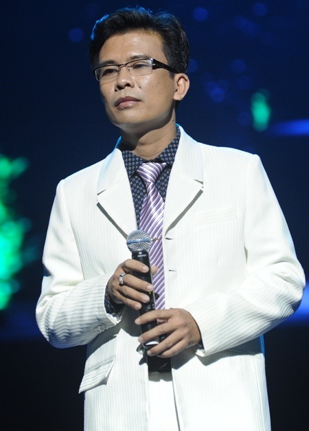 Đàm Vĩnh Hưng hát trong liveshow của Tuấn Vũ - 4