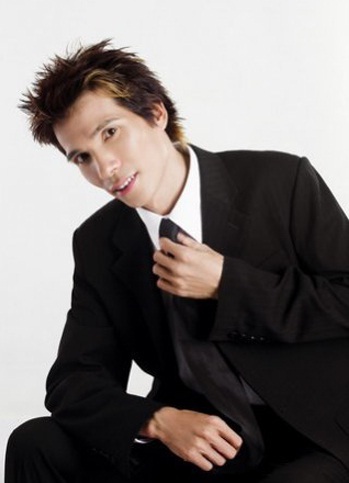 Ca sỹ Hồ Quang 8 bị công an “khám nhà” - 2