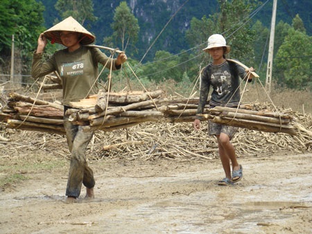 Rũ bùn đứng dậy với hai bàn tay trắng - 18 Rũ bùn đứng dậy với hai bàn tay trắng - 18