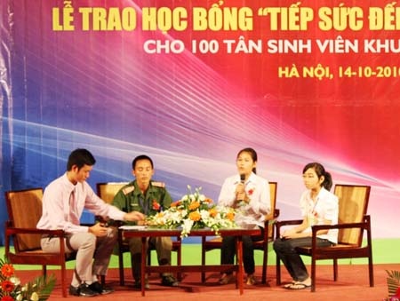 Thán phục trước nghị lực những tân sinh viên nghèo - 1 Thán phục trước nghị lực những tân sinh viên nghèo - 1
