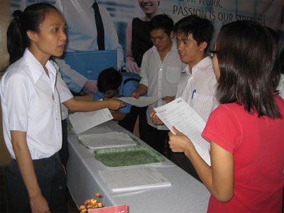 Đua nhau tìm kiếm lao động kỹ thuật - 1 Đua nhau tìm kiếm lao động kỹ thuật - 1