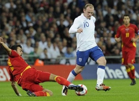 Rooney tái xuất ở đội hình chính MU - 1 Rooney tái xuất ở đội hình chính MU - 1