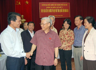 Ca ngợi Hà Nội thanh lịch sao vẫn... bắt chẹt khách - 2