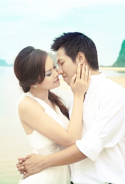 “Bà xã” của sao mai Lê Anh Dũng làm MC - 1