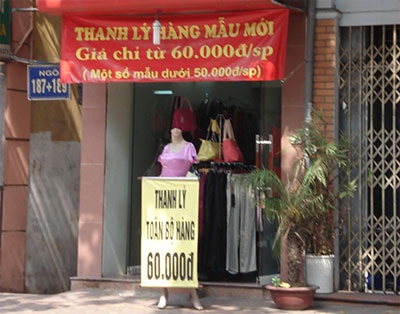 “Cảnh giác” với chiêu thanh lý, xả hàng - 1 “Cảnh giác” với chiêu thanh lý, xả hàng - 1