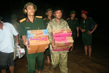 Lốc xoáy tàn phá, 5 người thương vong - 4