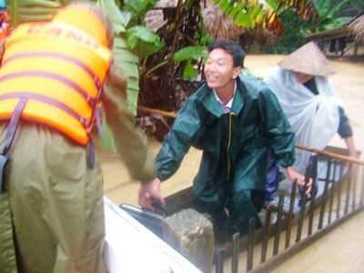 Hãi hùng trận lũ lịch sử 100 năm có một ở Hương Khê - 16