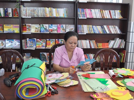 Áp lực từ đồ dùng dạy học - 1 Áp lực từ đồ dùng dạy học - 1