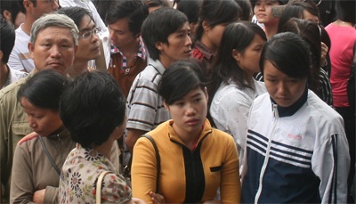 Náo loạn trong ngày khai trương siêu thị thứ ba của Pico - 4 Náo loạn trong ngày khai trương siêu thị thứ ba của Pico - 4