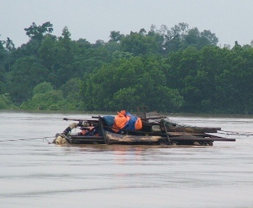 Cận cảnh khó khăn chồng chất, lũ nối lũ ở Hương Khê (kèm video) - 4