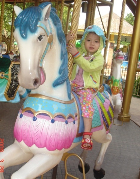 Té ngựa gỗ ở nhà trẻ, bé trai bị xuất huyết não - 1