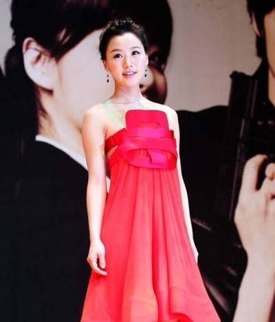 Sao “Vua làm bánh Kim Tak Goo” lên xe hoa - 3 Sao “Vua làm bánh Kim Tak Goo” lên xe hoa - 3