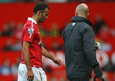 Giggs tái phát chấn thương, MU thêm khủng hoảng tiền vệ cánh - 1