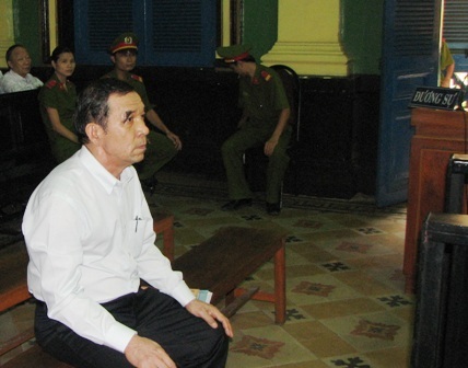 Huỳnh Ngọc Sĩ bị kết án tù chung thân - 1 Huỳnh Ngọc Sĩ bị kết án tù chung thân - 1
