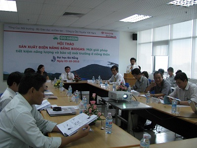 Nông dân “sướng” vì máy phát điện chạy bằng biogas  - 2