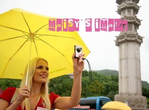 Người đẹp HHTG đội mưa thăm Nam Sơn Tự - 13 Người đẹp HHTG đội mưa thăm Nam Sơn Tự - 13