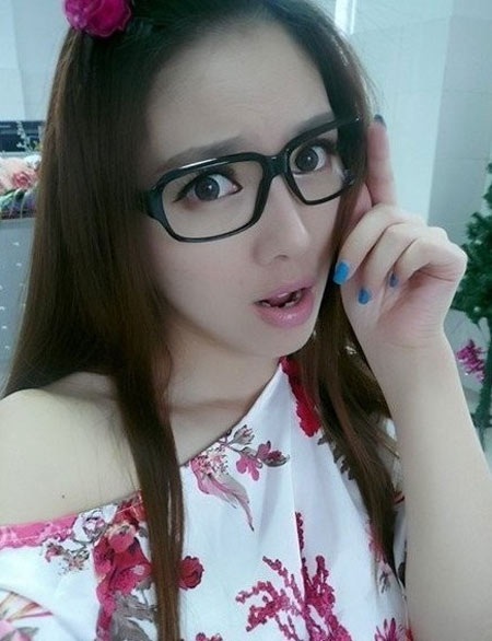 Cư dân mạng Trung Quốc “ngất ngây” bởi cô giáo “xì tin” - 7 Cư dân mạng Trung Quốc “ngất ngây” bởi cô giáo “xì tin” - 7