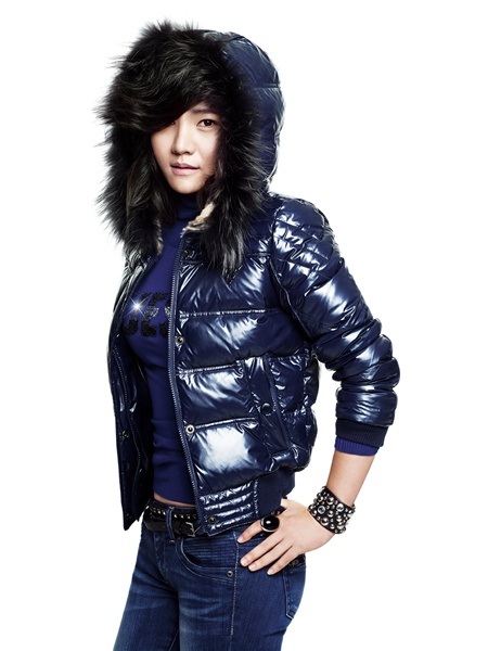 Dàn “sao” Hàn ấn tượng trong quảng cáo Guess - 7