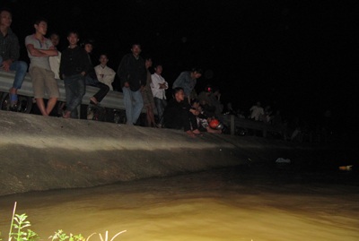 Thấp thỏm đêm bên dòng sông Lam - 3