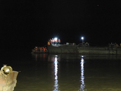 Thấp thỏm đêm bên dòng sông Lam - 9