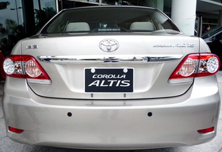 Toyota Việt Nam ra mắt Corolla Altis phiên bản mới - 3 Toyota Việt Nam ra mắt Corolla Altis phiên bản mới - 3