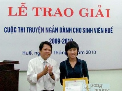 Sinh viên ĐHKH Huế đoạt giải nhất cuộc thi viết truyện ngắn - 1 Sinh viên ĐHKH Huế đoạt giải nhất cuộc thi viết truyện ngắn - 1
