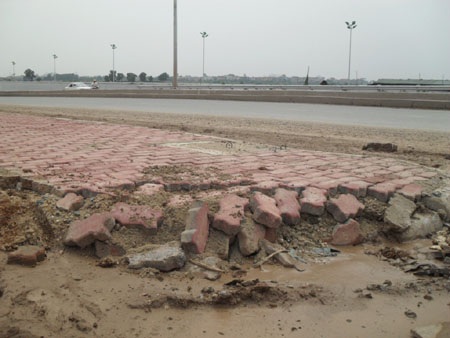 Nhếch nhác đại lộ hiện đại nhất Việt Nam - 6