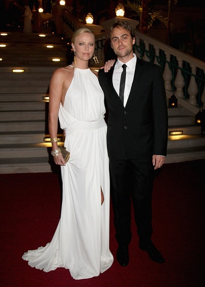 Những cuộc chia tay gây sốc nhất Hollywood năm 2010 - 5