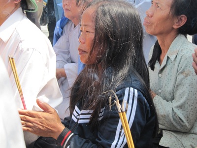 Lễ cầu siêu cho 20 nạn nhân mất tích cùng xe khách  - 7