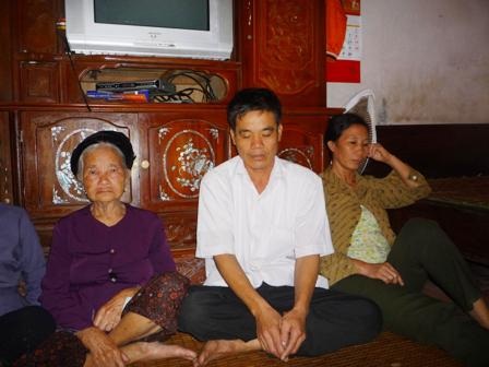 Nỗi đau nơi xã nghèo có 9 ngư dân mất tích  - 2