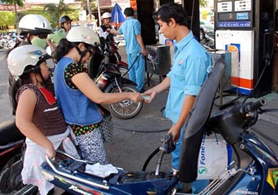 Yêu cầu doanh nghiệp chưa tăng giá xăng dầu - 1 Yêu cầu doanh nghiệp chưa tăng giá xăng dầu - 1