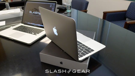 Đập hộp MacBook Air 2010 màn hình 11,6 inch - 8